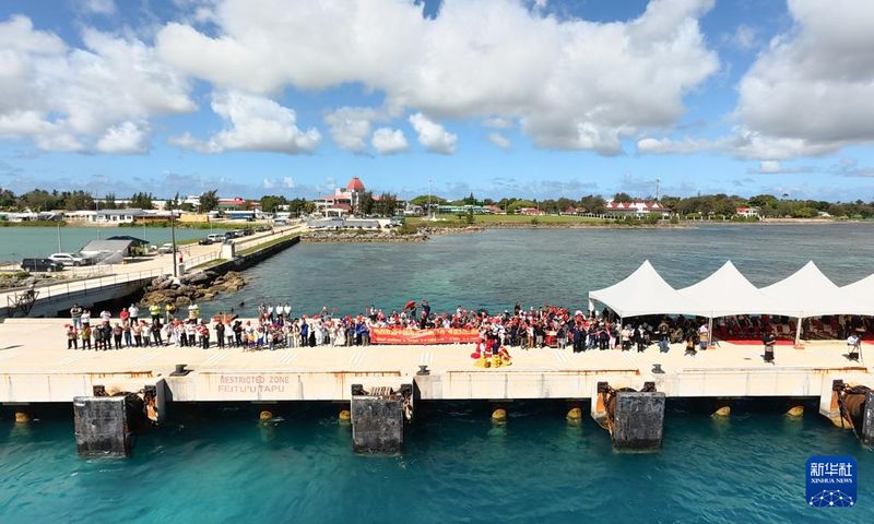 中国海军“丝路方舟”号医院船抵达汤加并开展医疗服务2.jpg 中国海军“丝路方舟”号医院船抵达汤加并开展医疗服务2.jpg