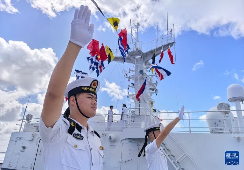 中国海军“丝路方舟”号医院船抵达汤加并开展医疗服务5.jpg 中国海军“丝路方舟”号医院船抵达汤加并开展医疗服务5.jpg