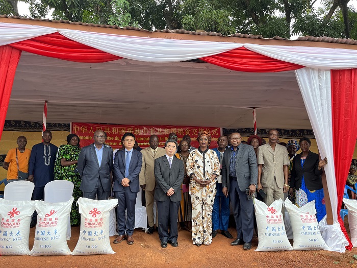 对中非共和国紧急粮食援助项目完成交接2.jpg 对中非共和国紧急粮食援助项目完成交接2.jpg