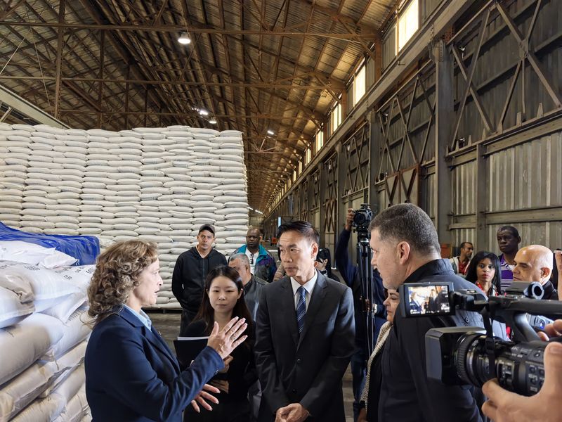 中国援助古巴大米运抵2.jpg 中国援助古巴大米运抵2.jpg