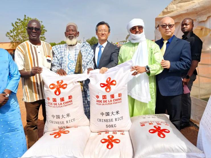中国援马里粮食项目举行交接仪式1.png 中国援马里粮食项目举行交接仪式1.png