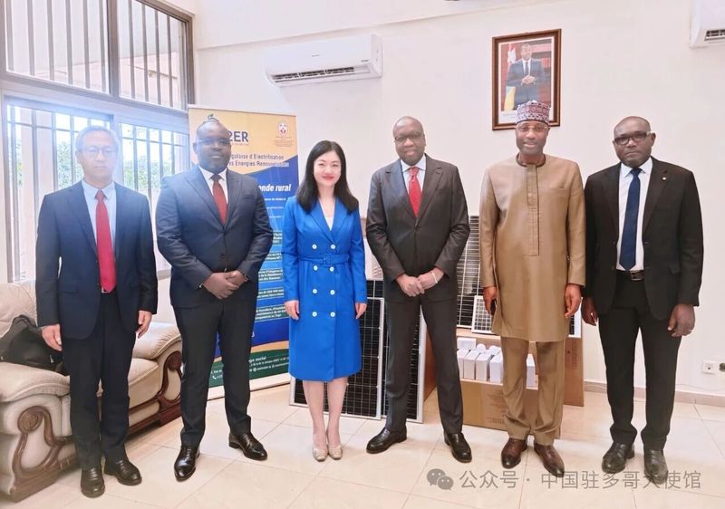 援多哥“非洲光带”项目举行交付仪式2.jpeg